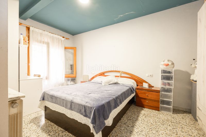 Foto f0bfe784-3bb8-425c-9583-8523860e0c1c. Pis amb calefacció aparcament a Manlleu