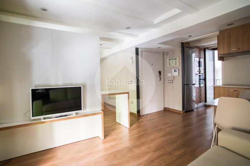 Foto 7ace41cb-cb0c-45c6-a082-2a8762ad1382. Alquiler piso moderno loft en alquiler en Vila de Gràcia Barcelona