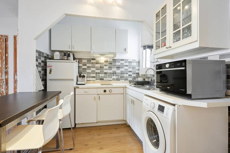 Foto 8b7143d8-8d9a-4e33-87a1-702f212205f6. Rent flat in Hostafrancs Barcelona