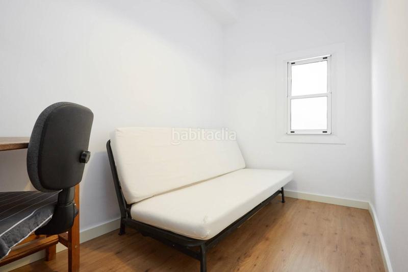 Foto cdd87482-da3a-4536-8859-94b6411cdbf3. Rent flat in Hostafrancs Barcelona
