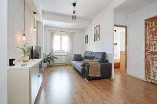 Rent Flat  Carrer de la torre d'en damians. Apartamento luminoso totalmente amueblado