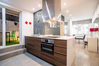Lloguer Pis  De calabria. Moderno piso de dos habitaciones para alquiler