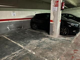 Aparcament cotxe  Carrer de sant antoni maria claret. Parking en venta coche mediano