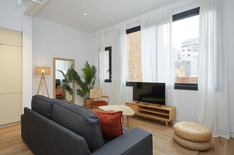 Foto 5ee2c67a-6c80-45fe-8b72-08834554c7db. Affitto appartamento in El Camp de l´Arpa del Clot Barcelona