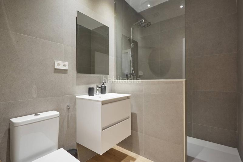 Foto 6268de84-c346-4b43-b746-574271524df8. Rent flat in El Camp de l´Arpa del Clot Barcelona