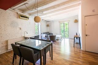 Location Appartement  Del raval. Colorido piso de 2 dormitorios en alquiler