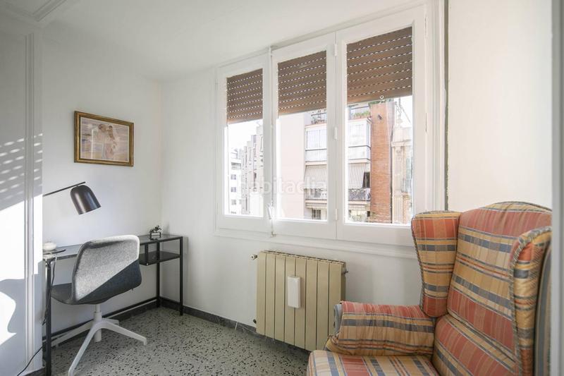 Foto 2983e1b8-55e6-435d-9681-4ce79b215caa. Alquiler piso armonioso y espacioso piso en alquiler en Barcelona