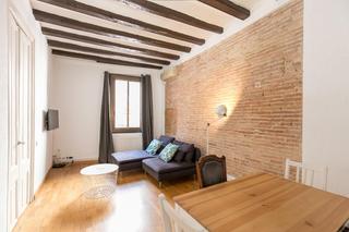 Lloguer Pis  Carrer de la cera. Luminoso piso con 2 habitaciones