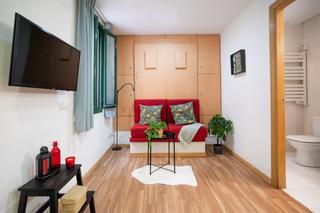 Location Studio  Carrer d'alcanar. Fantástico estudio cerca del mar