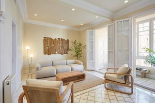 Miete Etagenwohnung  Carrer del rosselló. Elegante piso de 2 dormitorios en alquiler