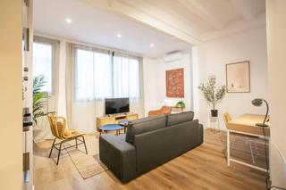 Lloguer Pis  Carrer de mallorca. Este bello piso de 3 habitaciones en alquiler