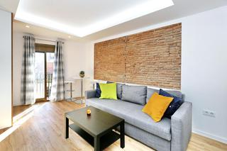 Alquiler Piso  Carrer de sant pau. Loft 1 habitacin de alquiler con balcn