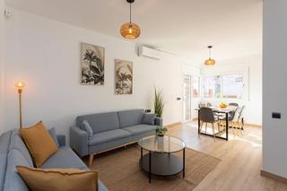 Location Appartement  Carrer de la creu roja. Vivienda amueblada y equipada en lhospitalet de llobregat para a
