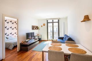 Lloguer Pis  Carrer de balmes. Vivienda amueblada y equipada en la dreta de leixample  barcelon