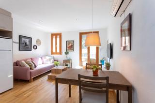 Affitto Appartamento  Carrer del portal nou. Acogedora vivienda equipada en sant pere, santa caterina  barcel