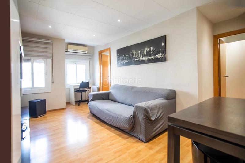 Foto a7179926-45b4-4d50-bb25-788a3a558feb. Affitto appartamento in Prosperitat Barcelona