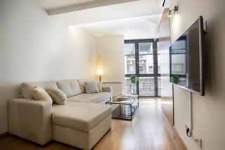 Lloguer Pis  Carrer de la constitució. Pleasing 3 bedroom apartment for rent