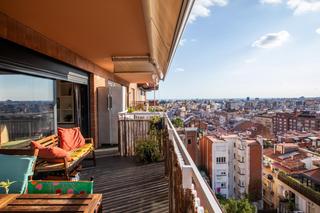 Lloguer Pis  Carrer de roca i batlle. Moderna vivienda amueblada en putxet i el farró, barcelona para