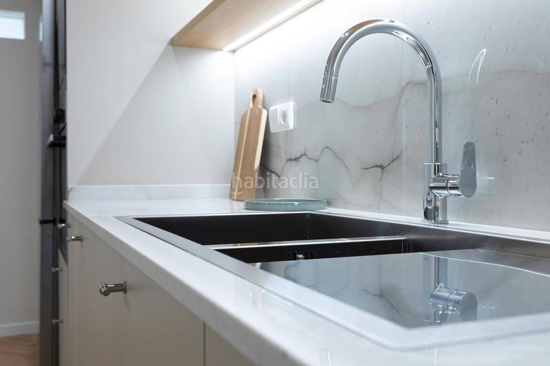 Foto bf298f2f-198b-4598-b7a4-6a3b5e74802a. Alquiler piso alquiler de vivienda amueblada y equipada en la Barceloneta, en Barcelona