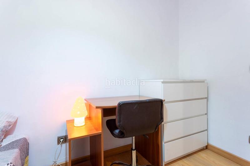 Foto 21f197d0-7cbc-4d3e-a7a3-b32d340c1783. Alquiler piso amplia vivienda en Sants, en Sants Barcelona