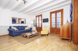 Lloguer Pis a Carrer dels sombrerers 1. Encantador apartamento de 2 dormitorios con vistas y terraza