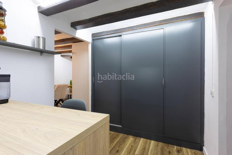 Foto 9f3f4f81-fb07-4872-a405-e170a10c93e6. Lloguer pis a Gòtic Barcelona