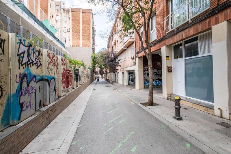 Foto e5f634a0-01d2-4c69-9460-b5c6987e18d9. Local comercial a Vila de Gràcia Barcelona