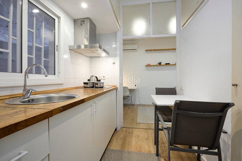 Foto 2d0143f4-2e8a-40db-af4f-4a4e47f30f07. Alquiler piso acogedora vivienda en el corazón del barri Gòtic en Barcelona