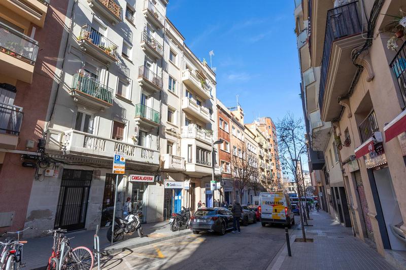 Foto 3459bc04-2198-4359-8159-ddd0f17e68c4. Affitto appartamento in Font de la Guatlla Barcelona