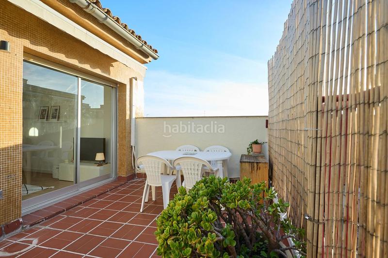 Foto b9f4d7ed-1521-442a-aba5-fefafbb9dccd. Lloguer pis a El Camp de l´Arpa del Clot Barcelona