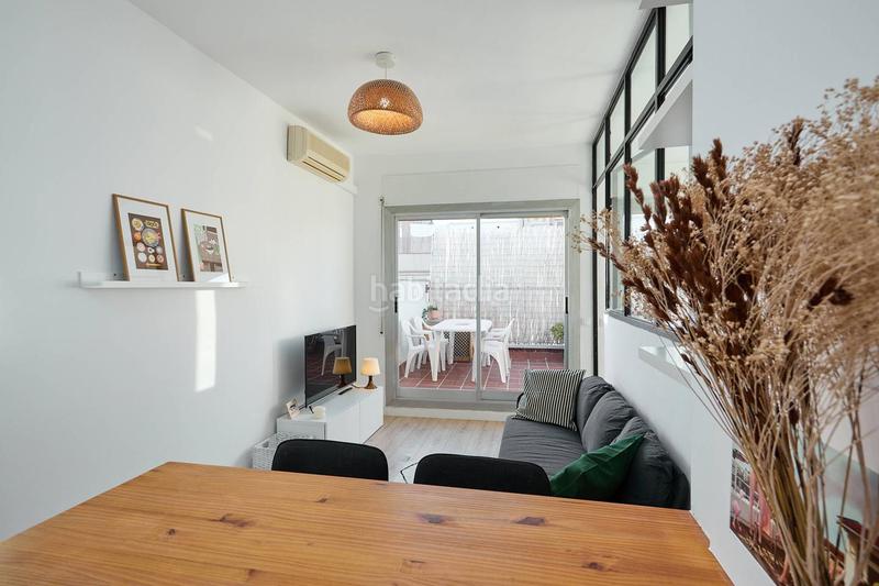 Foto 6f9dc270-9427-42a5-aa09-97207a357171. Location appartement dans El Camp de l´Arpa del Clot Barcelona