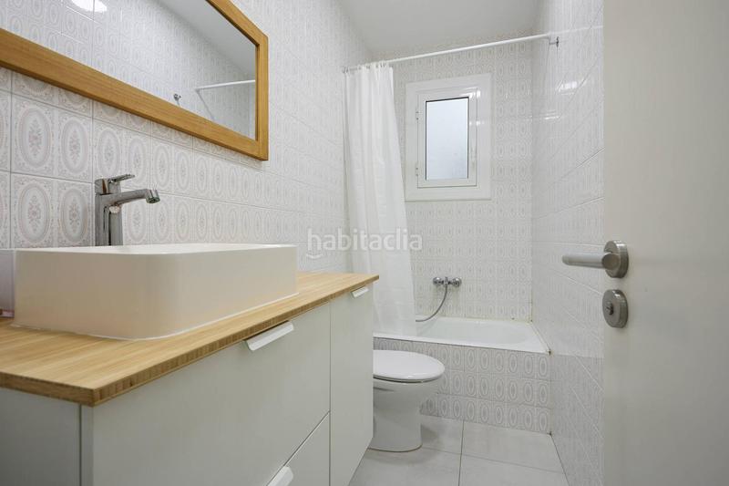 Foto b2d57aff-0dfd-4dd5-a0af-968cbc130730. Location appartement dans El Camp de l´Arpa del Clot Barcelona