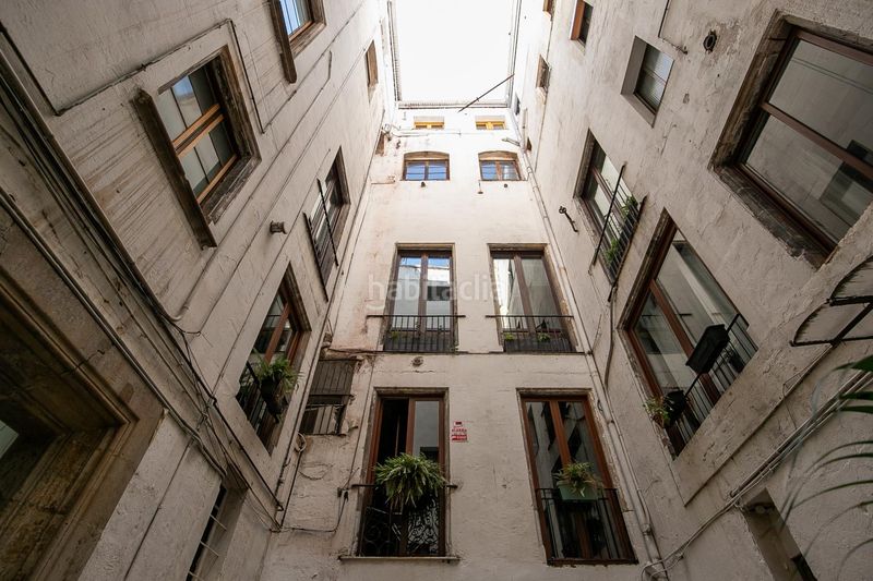 Foto f2b80798-744c-4e46-bc0f-c3f58af82cb3. Pis amb calefacció a St. Pere - Sta. Caterina - El Born Barcelona