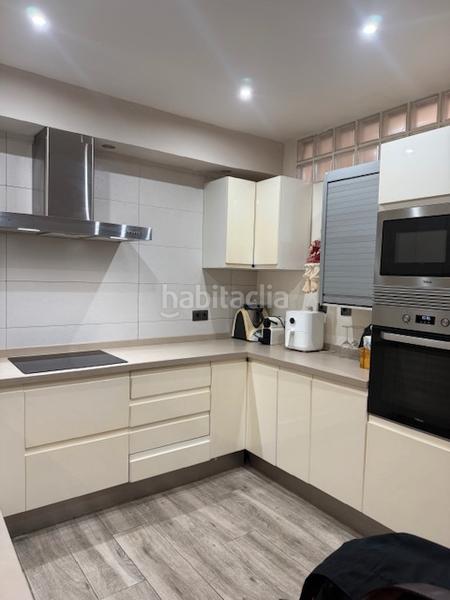 Foto f42d2aa3-74c3-485e-bbac-ffaaa205f919. Casa  reformada en carrer paris en Creu de Barberà Sabadell