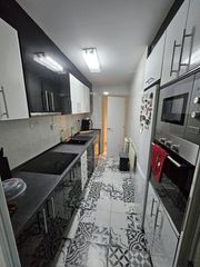 Pis  Avinguda de la via de la plata. Piso reformado,centrico