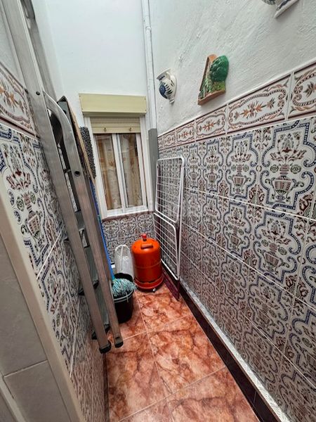 Foto 43fcd181-c087-4e95-9110-122ba3a29b2e. Casa adossada amb calefacció a Casc Antic Ripollet