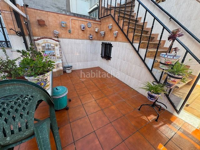 Foto b805c8e6-7f49-45f7-aa91-7dd35490883b. Casa adossada amb calefacció a Casc Antic Ripollet