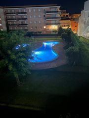 Pis  Carrer de conrad vilar. Piso totalmente reformado, 3 habitaciones dobles y piscina comun