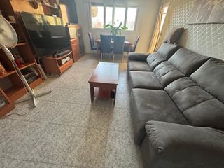 Pis  Carrer de porto. Piso en badia conservado