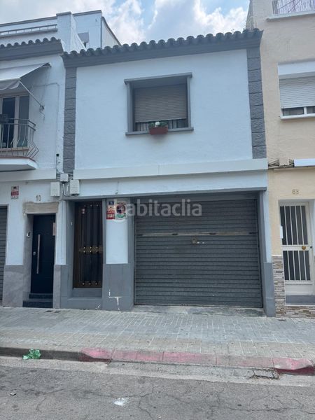Foto 8b67b5d1-cc81-4697-a775-62bfac8135c7. Casa amb aparcament a Can Puiggener Sabadell