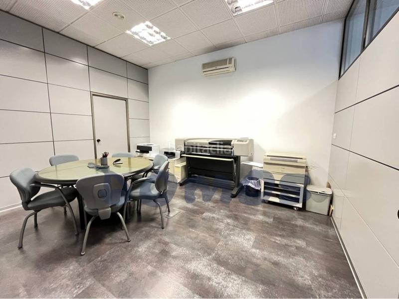 Foto fc7ce0b0-3427-4bf2-8b44-e10eeea60a3e. Büro in San Roque - As Fontiñas Lugo