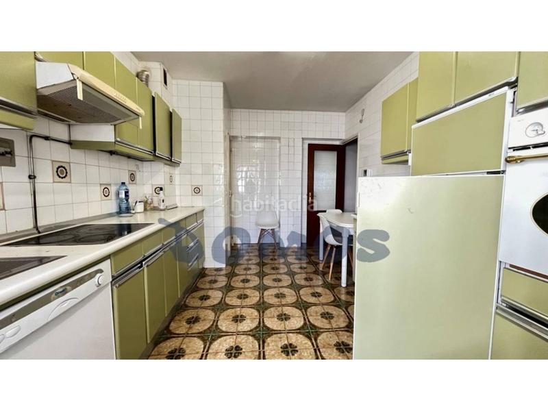 Foto 40456a69-f79a-4d1f-ba93-3e85264771e0. Piso  en venta en calle tuy en A Milagrosa Lugo