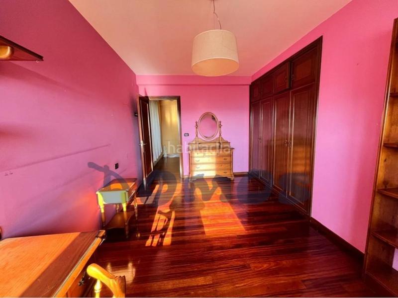 Foto 265ca2a5-9006-4f07-99ec-f674210ff011. Chalet  en venta en calle escocia en Fingoi Lugo