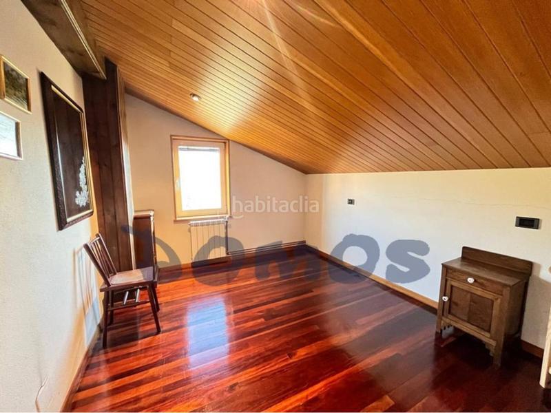 Foto ada485f4-3666-4184-9f79-6f4ee1281657. Chalet  en venta en calle escocia en Fingoi Lugo