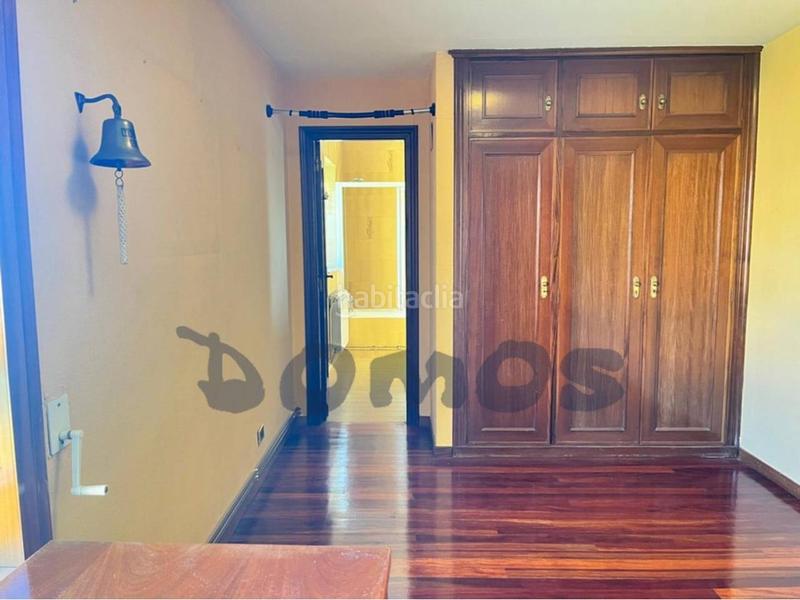 Foto b8d0bbca-47ae-4d1e-b334-1421cc4eec23. Chalet  en venta en calle escocia en Fingoi Lugo