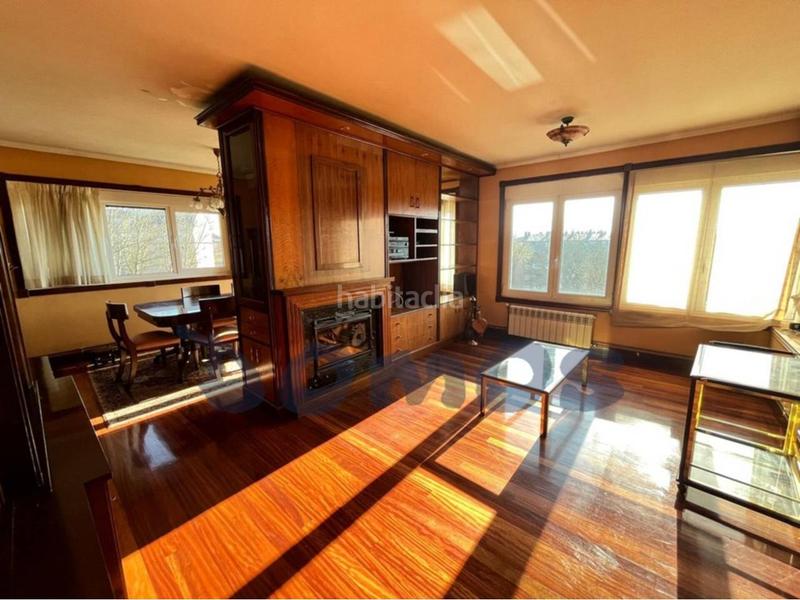 Foto c7834792-ffce-4e2b-af83-459dcdd7b718. Chalet  en venta en calle escocia en Fingoi Lugo