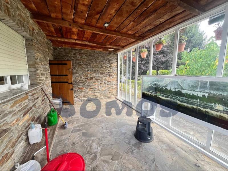 Foto 335ecb4d-a171-4825-b11d-e43a34456d37. Maison avec chauffage parking dans Corgo (O)