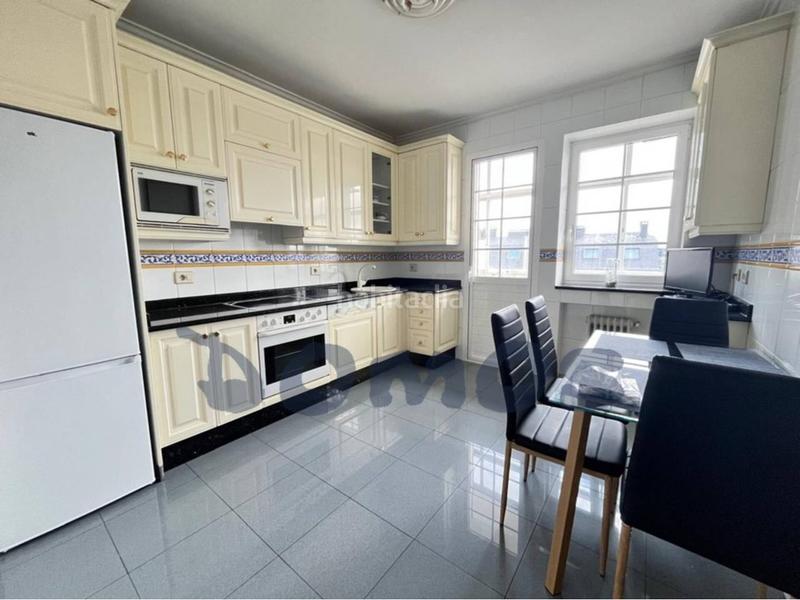 Foto 676cb287-c2ff-4e98-98fd-51bed27bd4b6. Location appartement avec chauffage parking dans San Roque - As Fontiñas Lugo