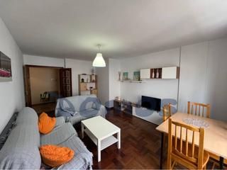 Miete Etagenwohnung  Doctor rafael vega. Piso en alquiler al lado de montero rios en lugo