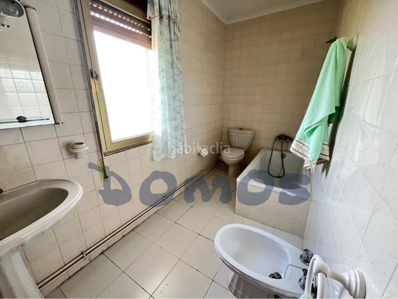 Foto ba384ee8-0ad4-496e-8670-37786751fc16. Chalet mit heizung parking in Corgo (O)